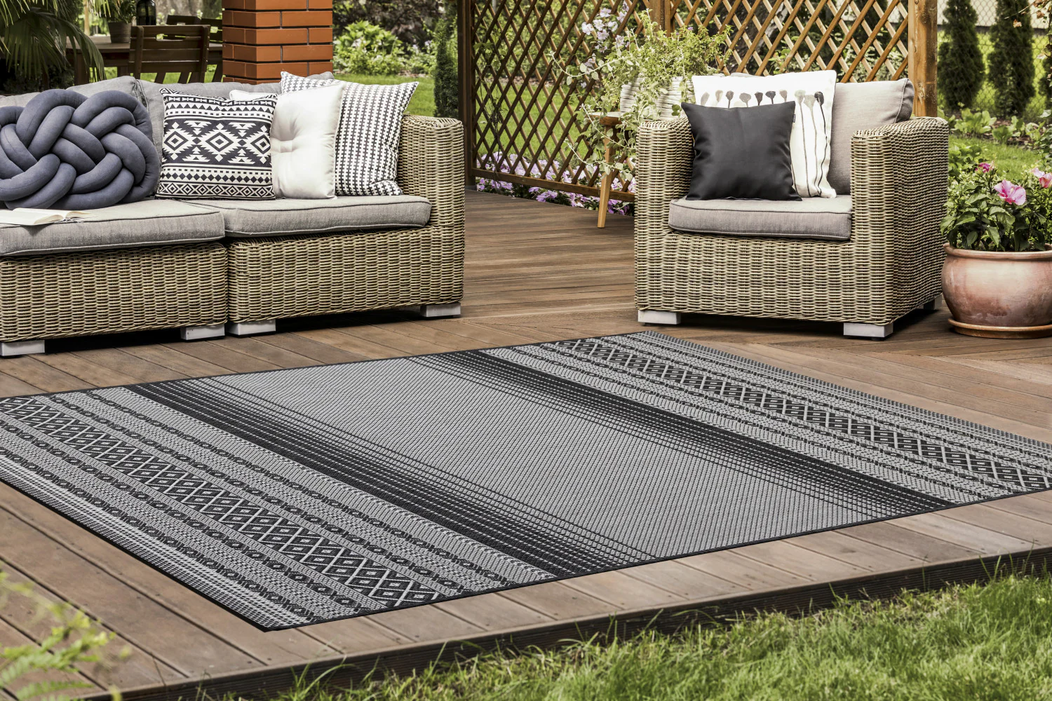 Jango Indoor/Outdoor Tribal Area Rug - 8' X 11' - Grey/Black - Image 2