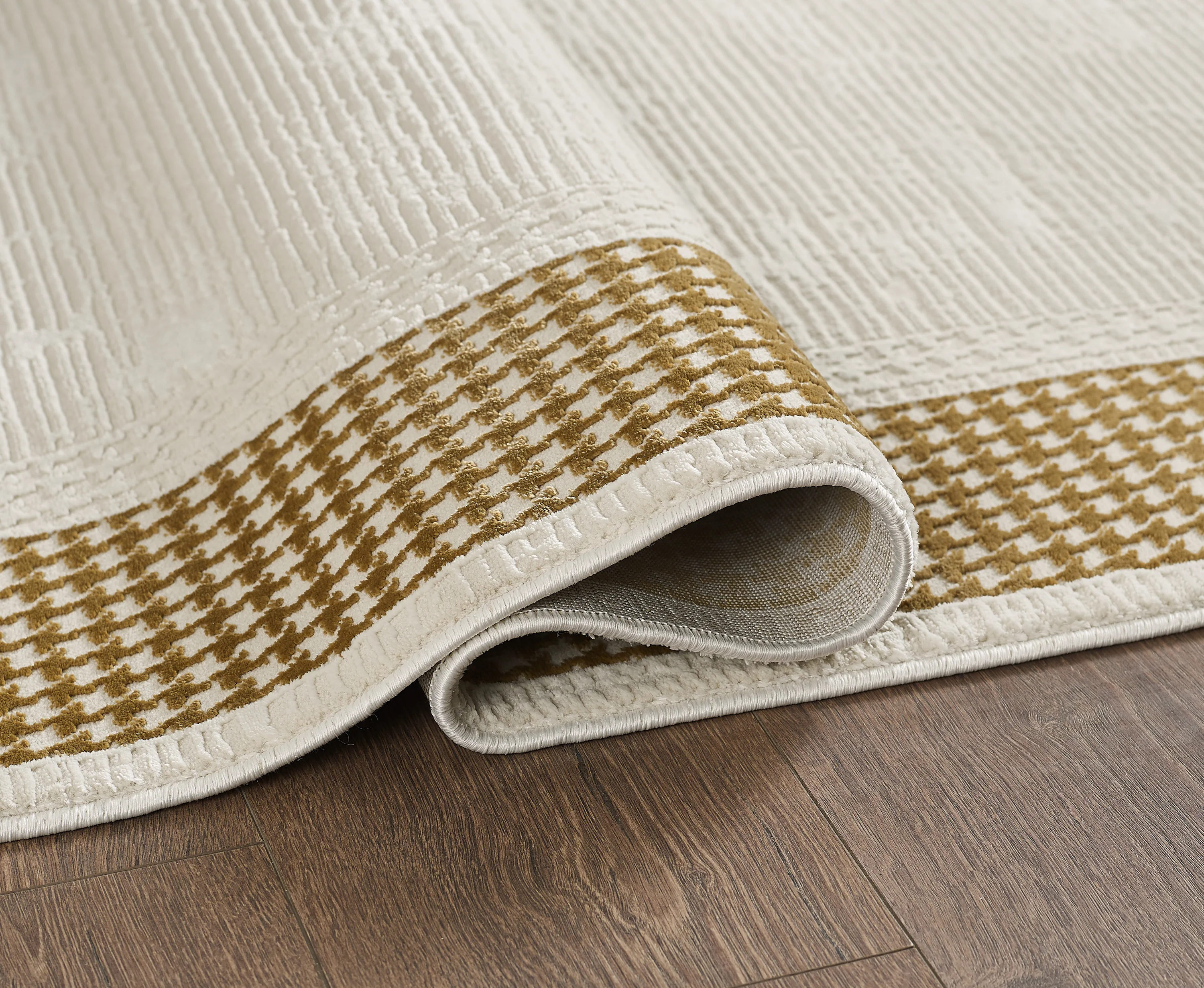 L2 Decor Novolini Area Rug 8' x 11' - Cream - Image 3