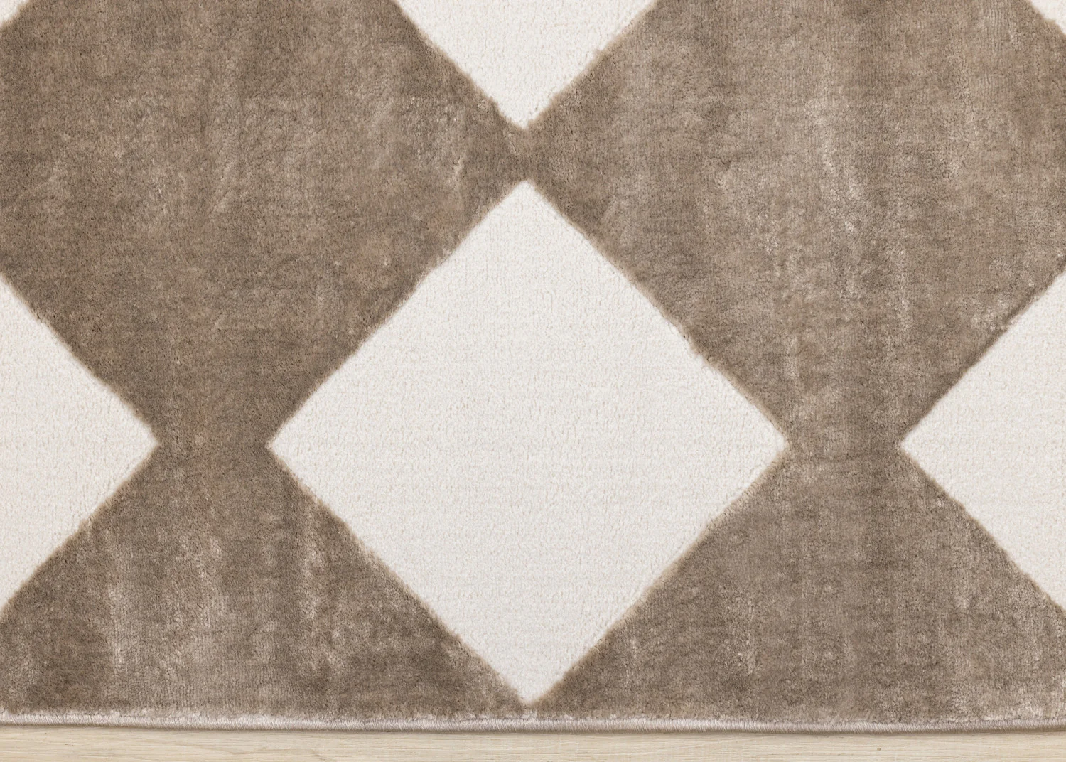 Logan Modern Diamonds Area Rug - 7' X 10' - Brown/Cream - Image 9