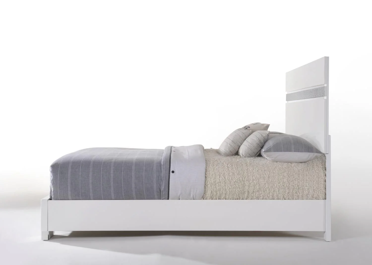 Minnie Queen Bed - White - Image 4