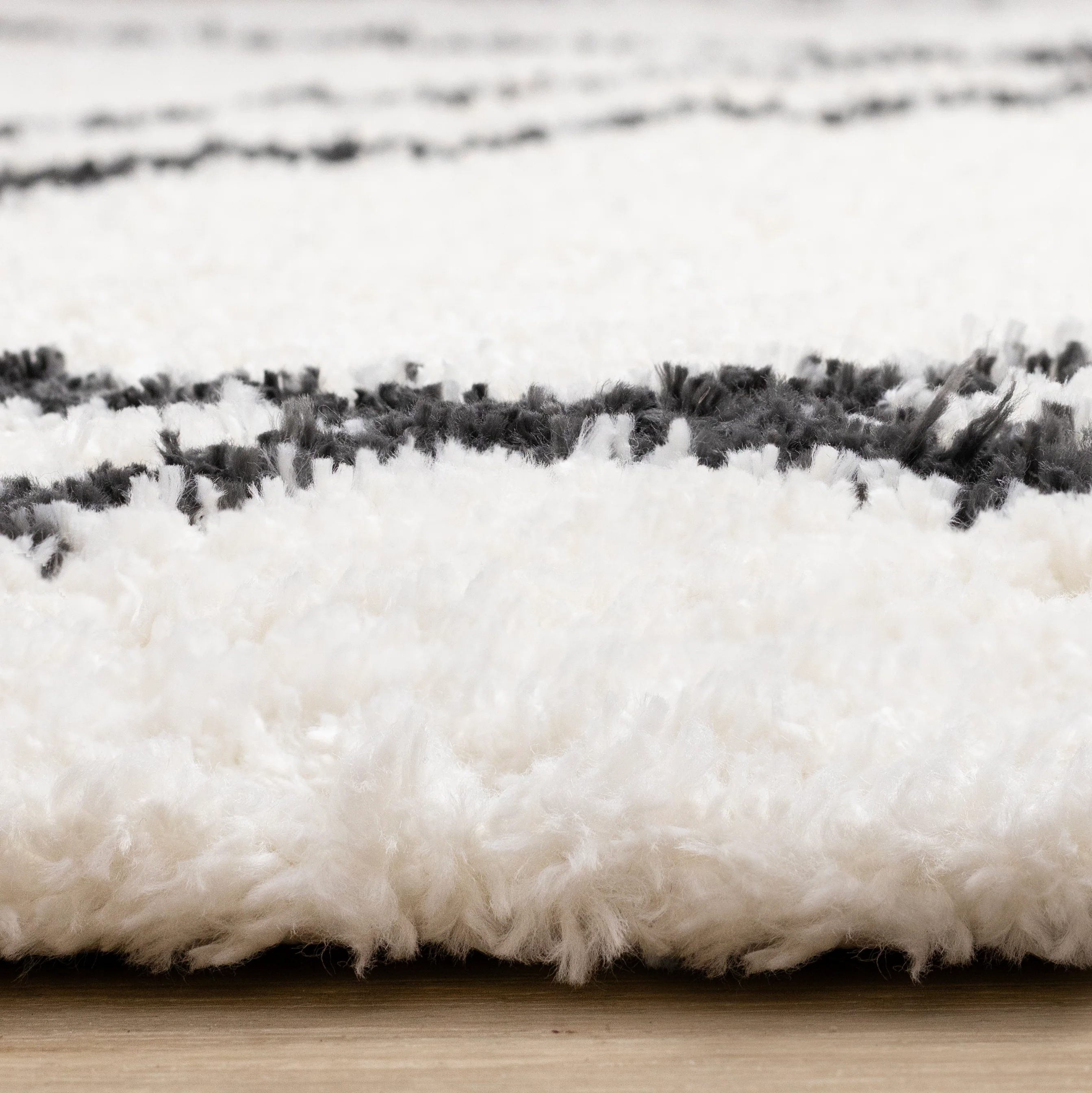 Pascal 6'7" x 9'6" Geometric Comfort Shag Area Rug - White, Grey - Image 4