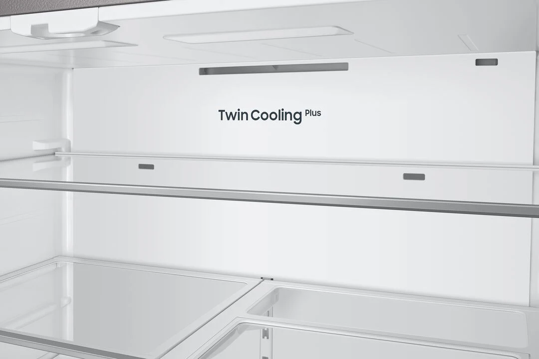 Samsung BESPOKE 36" French-Door Refrigerator with Autofill Pitcher (Without Panels) (30.1 Cu.Ft.) - RF30BB6200APAA - Image 5